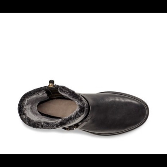 UGG Classic Berge Genuine Shearling Lined Boot - Picture 5 of 9